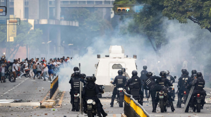 Al menos 6 muertos y 749 detenidos en Venezuela tras las protestas contra el resultado de las elecciones