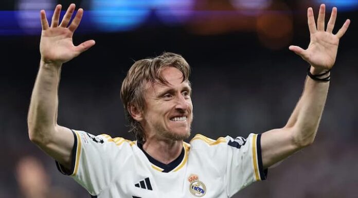 Luka Modric amplia contrato por una temporada con el Real Madrid