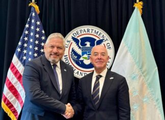 Canciller de Honduras habla con secretario de Seguridad de EE.UU. de nuevo TPS y migración