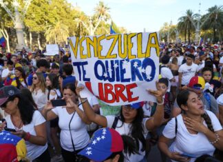 Nicolás Maduro dice que se activaron en el mundo más de 100 movilizaciones en su apoyo