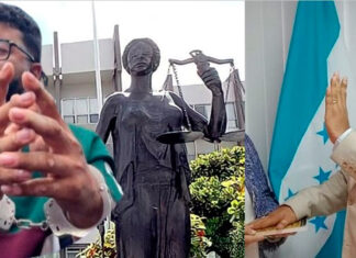 Juez Vallecillo comparece ante los tribunales en audiencia de prueba anticipada