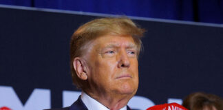 Una corte de apelaciones desestima el caso contra Trump por los documentos clasificados