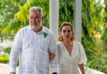 Roberto Contreras denuncia persecución del MP tras citación a su esposa en calidad de investigada