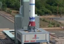 La India lanza con éxito un ‘minicohete’ para abaratar el coste de las misiones espaciales