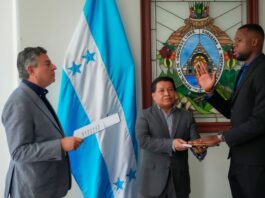El delantero colombiano Yustin Arboleda ahora es hondureño por naturalización