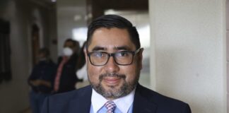 Analista Luis León: «Ningún político nos sacará de la pobreza»