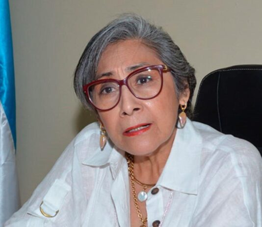 Maribel Espinoza denuncia posible asalto a recursos del IHSS con nueva comisión interventora