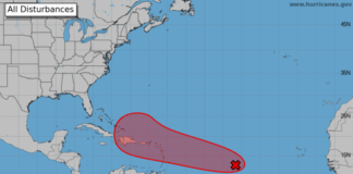 Centro de Huracanes monitorea una onda tropical en el Atlántico