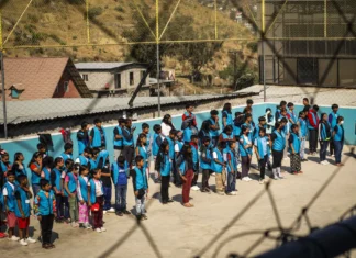 Niños migrantes se gradúan de primera escuela en albergue en la frontera norte de México