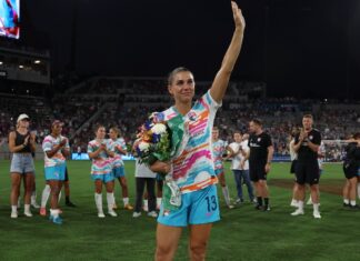 Alex Morgan cuelga las botas y da paso a la leyenda