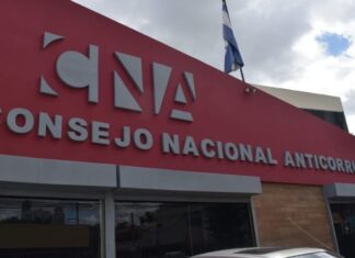CNA cuestiona a funcionario por mantener demanda contra la misma institución que dirige
