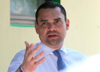 Tomas Zambrano: «La política contamina los desfiles patrios e ideologiza a nuestros niños»