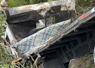 Tres muertos y un herido al accidentarse camión en Olancho