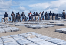 FFAA incauta 3,993 kilos de presunta cocaína a colombianos en el Caribe hondureño