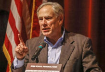 Activistas latinos denuncian intimidación electoral por parte del Gobierno de Texas