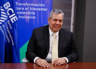 El BCIE demanda a su expresidente Dante Mossi en tribunal de EE. UU.