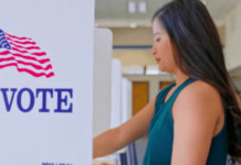 Los republicanos quieren reprimir el voto latino en Texas, denuncia legislador