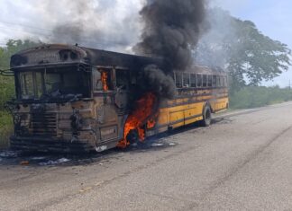 Un autobús se incendió en Yoro, reportándose únicamente daños materiales
