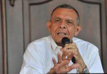El expresidente Pepe Lobo advierte sobre la posibilidad de un «autogolpe» de estado en Honduras