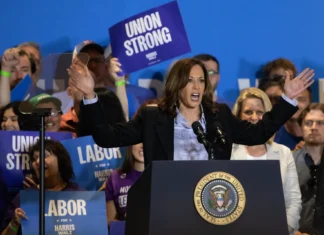 Kamala Harris recorrerá estados clave tras el debate presidencial y apela al voto latino