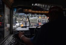 Choferes de Honduras y Guatemala, asediados entre el pago de las extorsiones o la muerte