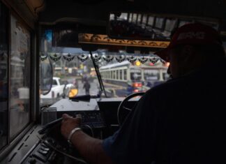 Choferes de Honduras y Guatemala, asediados entre el pago de las extorsiones o la muerte