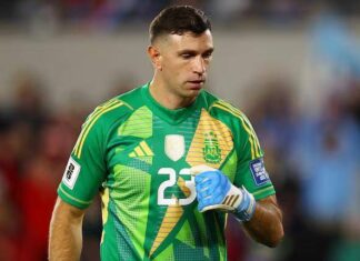 El «Dibu» Martínez, sancionado por la FIFA, no podrá jugar contra Venezuela ni Bolivia