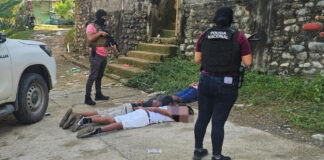Policía Nacional captura a tres presuntos sicarios de la Pandilla 18 en La Ceiba