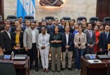 Partido Nacional afirma que usurpar las atribuciones de 128 diputados, impedir sesiones y decretar su disolución constituyen delitos de traición a la patria