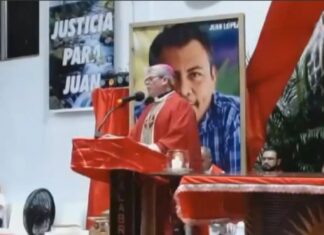 El Obispo de Trujillo solicita la renuncia del alcalde de Tocoa durante una misa en memoria de Juan López