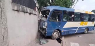 Accidente de bus rapidito en Tegucigalpa deja 26 heridos