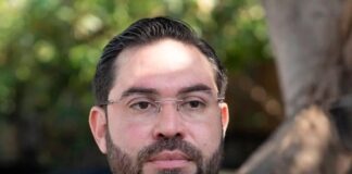 Cálix critica entrega de cheques por parte de Libre: «Si fuera la oposición, ya habría requerimientos»