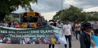 Maestros protestan en Olancho en rechazo a reforma de la Ley de Inprema