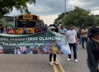 Maestros protestan en Olancho en rechazo a reforma de la Ley de Inprema