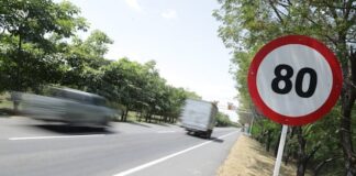 Mediante una reforma a la actual Ley de Tránsito se busca regular las velocidades para conducir