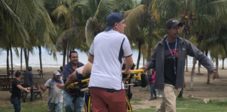 Hondureño resulta gravemente herido tras ser atacado por un tiburón en una playa de Tela