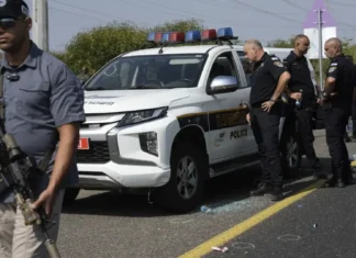 Un hombre mata a un policía y hiere a otras cuatro personas en Israel antes de ser abatido