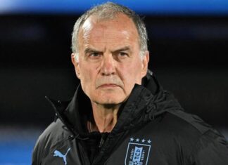 Bielsa dice que las críticas de Luis Suárez afectaron su autoridad