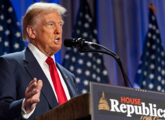 Trump anuncia nuevos aranceles del 25% a México y Canadá y del 10% a China por el flujo de fentanilo e inmigrantes