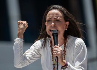 María Corina Machado dice que la imputación en su contra muestra la “debilidad” del Gobierno de Maduro