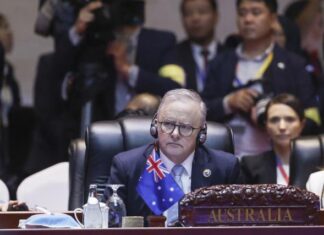 Australia aprueba pagar a otros países para que acojan a inmigrantes que no puede deportar