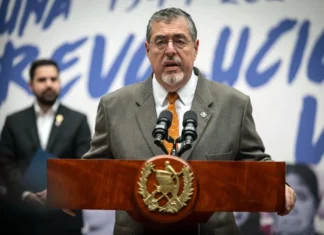 Tribunal electoral anula al partido político del presidente de Guatemala