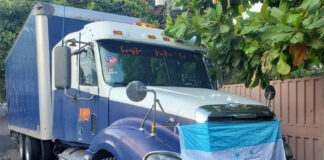 Conductores de camiones que abastecen de medicamentos al Seguro Social inician paro de labores