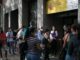 España simplifica requisitos para regularizar migrantes que favorecerá a 900 mil en 3 años