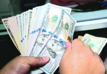 El dólar, las cripto y los futuros de Wall Street se disparan ante la victoria de Trump