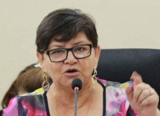 Ministra de Salud: «La escasez de algodón es minúscula, lo hacen grande porque los medios no tienen noticias»