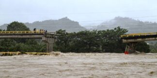 Ministro de SIT anuncia reconstrucción del puente Saopin y dice estará en cuatro meses