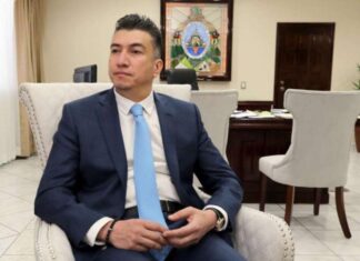 Denuncian al expresidente de la CSJ Rolando Argueta por abuso de autoridad