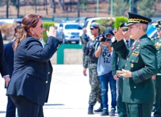 Jefe de las FFAA dice que si lo van a interpelar que deben hacer la solicitud con la Comandante General, Xiomara Castro