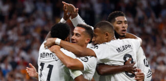 El Real Madrid gana al Sevilla para despedir el año (4-2)